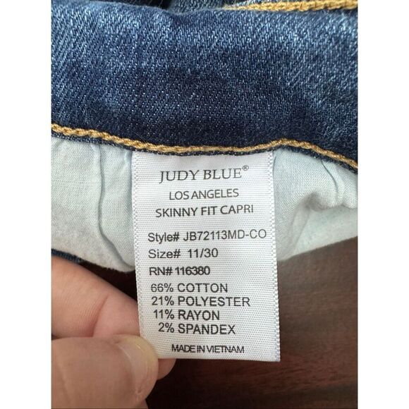 Judy Blue Denim Skinny Fit Capris Size 11/30 - Picture 7 of 9